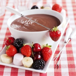 Nesquik Strawberry Flavoured Milkshake Powder - Epicerie anglaise - Candy  Dukes